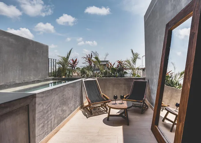 Aparthotel Urbano By Sundara 4*